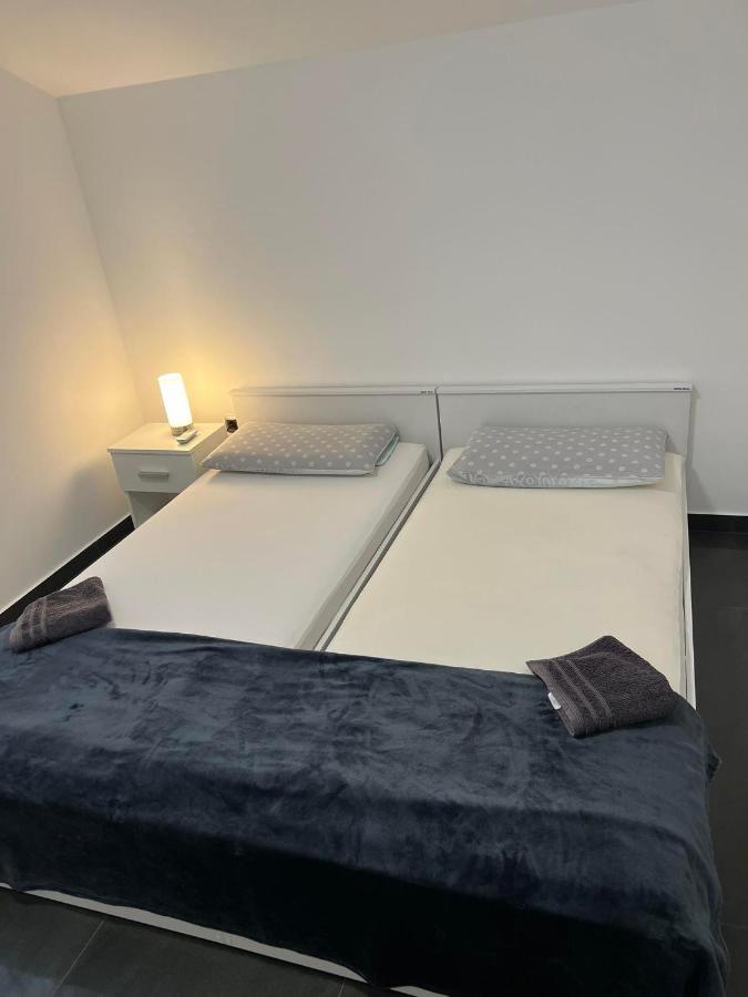 Apartment Vodice - Lovric Eksteriør billede