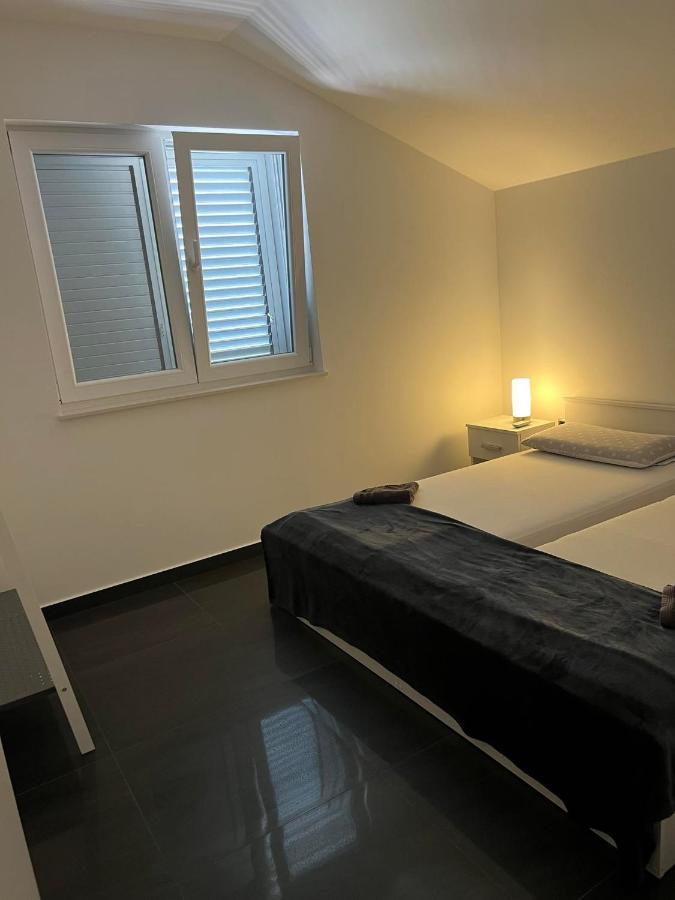 Apartment Vodice - Lovric Eksteriør billede
