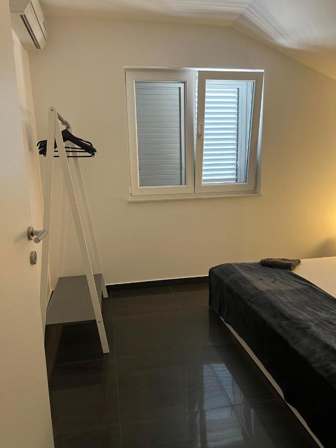 Apartment Vodice - Lovric Eksteriør billede