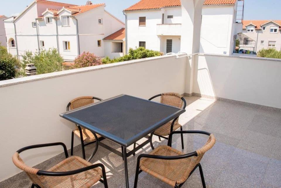 Apartment Vodice - Lovric Eksteriør billede